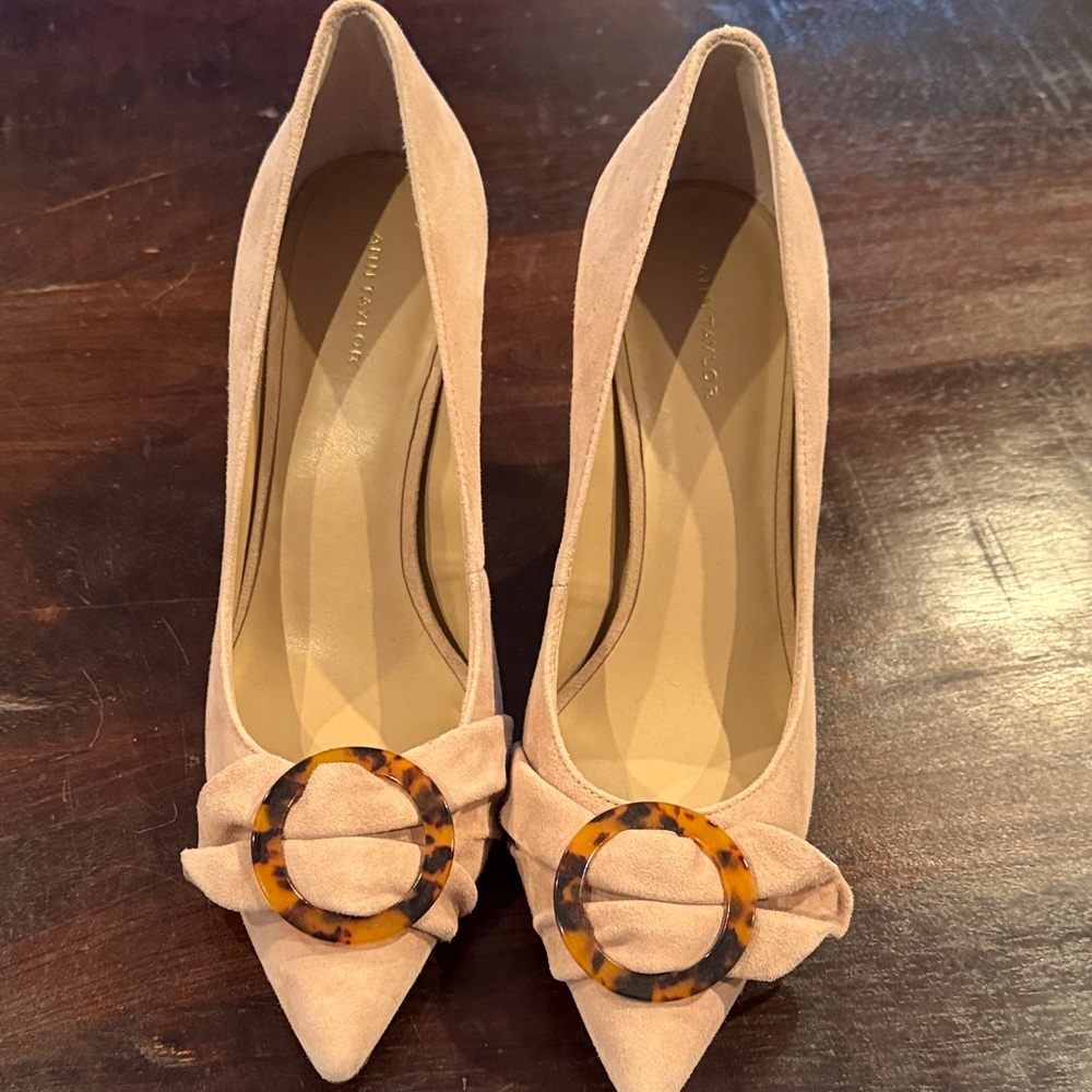 Ann Taylor Beige Heels with Tortoise Shell Detail